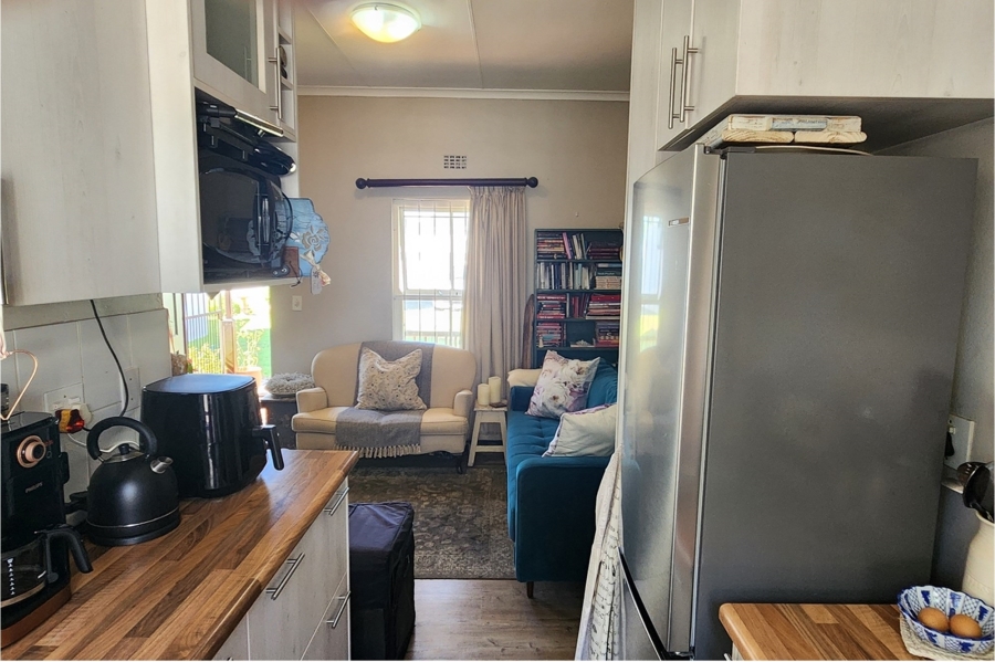 To Let 2 Bedroom Property for Rent in Goedemoed Western Cape